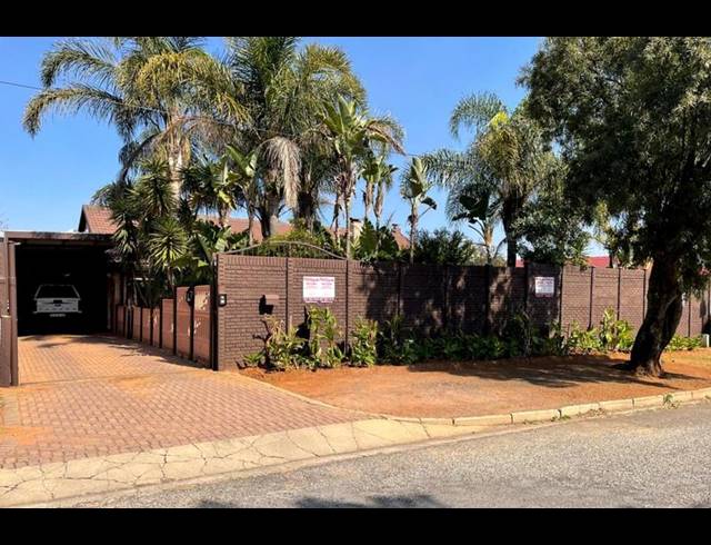 3 BEDROOM HOUSE FOR SALE IN WITPOORTJIE